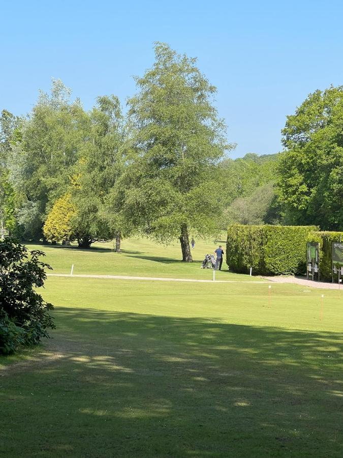 Manoir De La Prise Tarot Panzió Bagnoles de l'Orne Normandie Kültér fotó